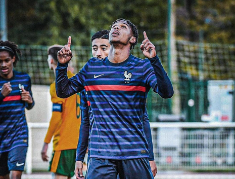 爱游戏正版平台-包含萨克拉门托国王内部会议纪要流出：转会期防线松动，欧联使命明确，球探报告显示潜力的词条